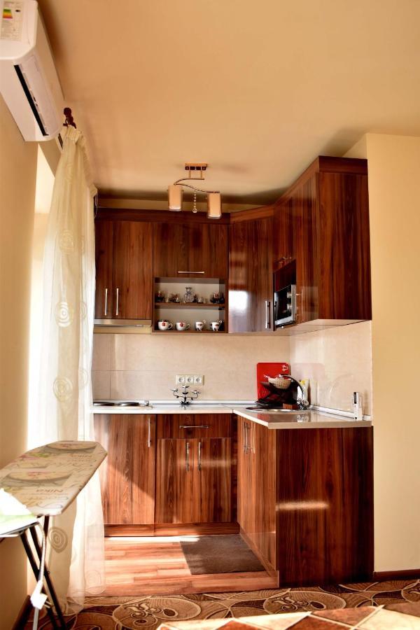 Напротив Спортивно-Концертного Комплекса Apartment Yerevan Bagian luar foto